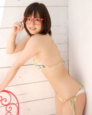裸体女人与公牛的性行为