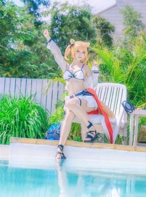 新婚不久和上司出差中出